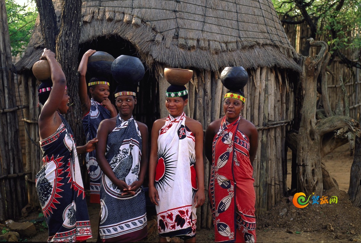 人在非洲——非洲部落服饰秀_黑摄会_人在非洲-站酷ZCOOL